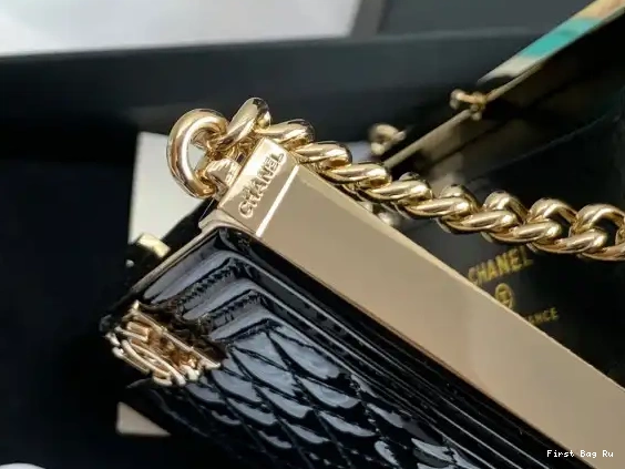 First Bag Ru MINAUDIERE BOY CHANEL 0611